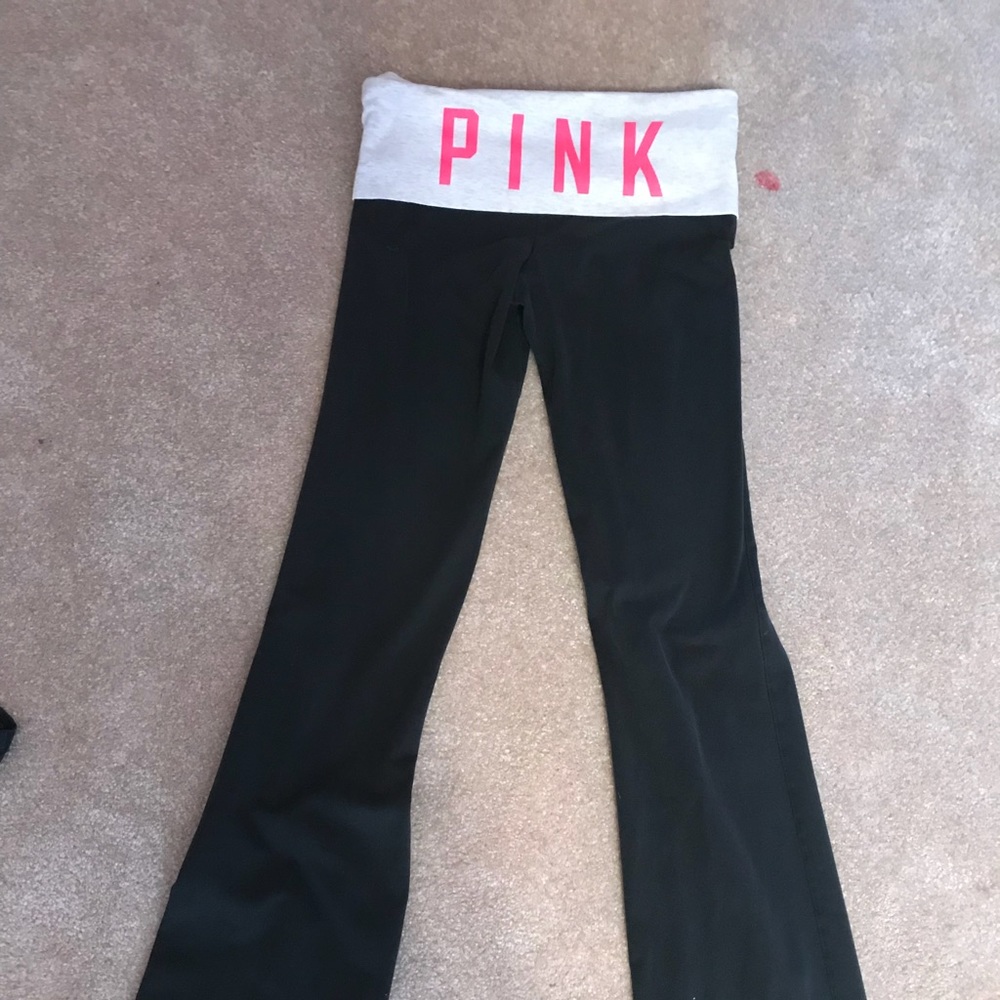 Victoria’s Secret PINK yoga pants